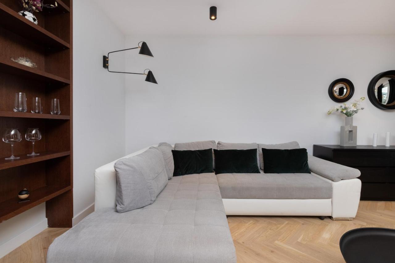 Superior Apartment With Balcony & Parking Gdansk By Noclegi Renters Prestige Buitenkant foto